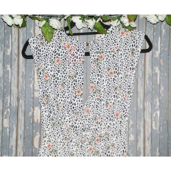 NWT A'GACI Shop 17 Juniors Ladies White Dress Size S V-Neck Elastic Waist Belt - Picture 6 of 10